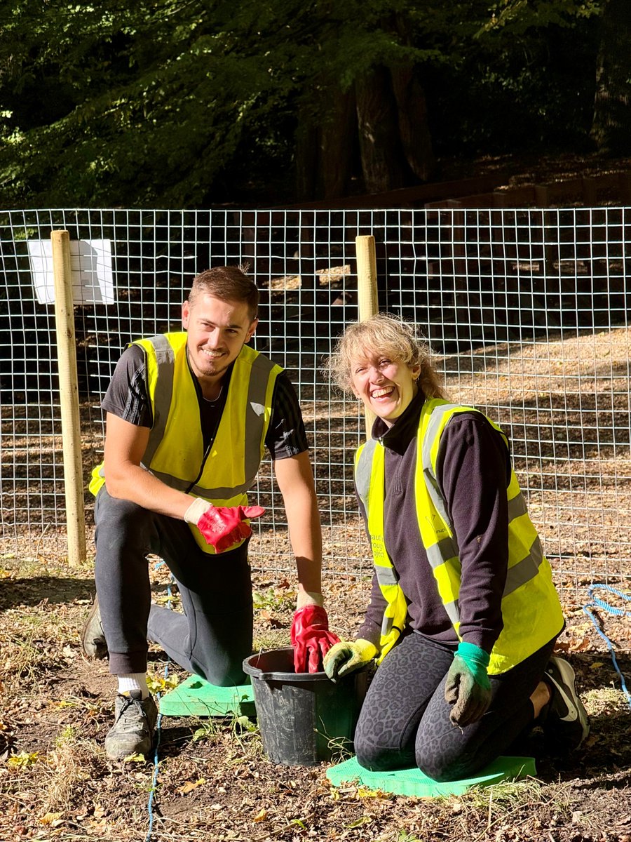 benjmurf's tweet image. 🌳We are excited to launch #EppingForest Corporate Volunteering opportunities!
💚Is your organisation looking for a meaningful way to celebrate together over the festive season, whilst also making a positive environmental impact? 
If so, get in touch⬇️
forms.office.com/pages/response…