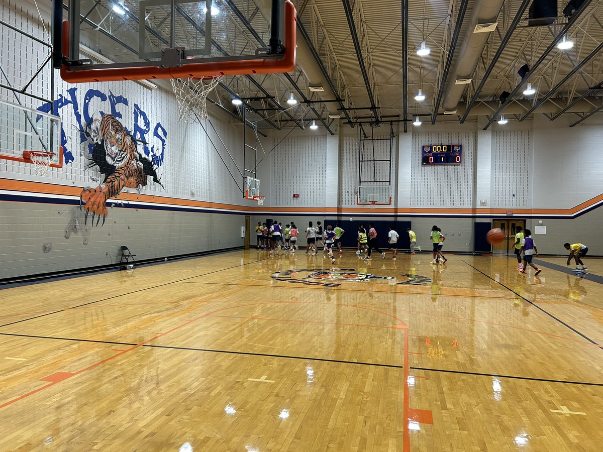 At one of our feeder schools boys basketball 🏀 tryouts. Scott Johnson Middle School we enjoyed today.