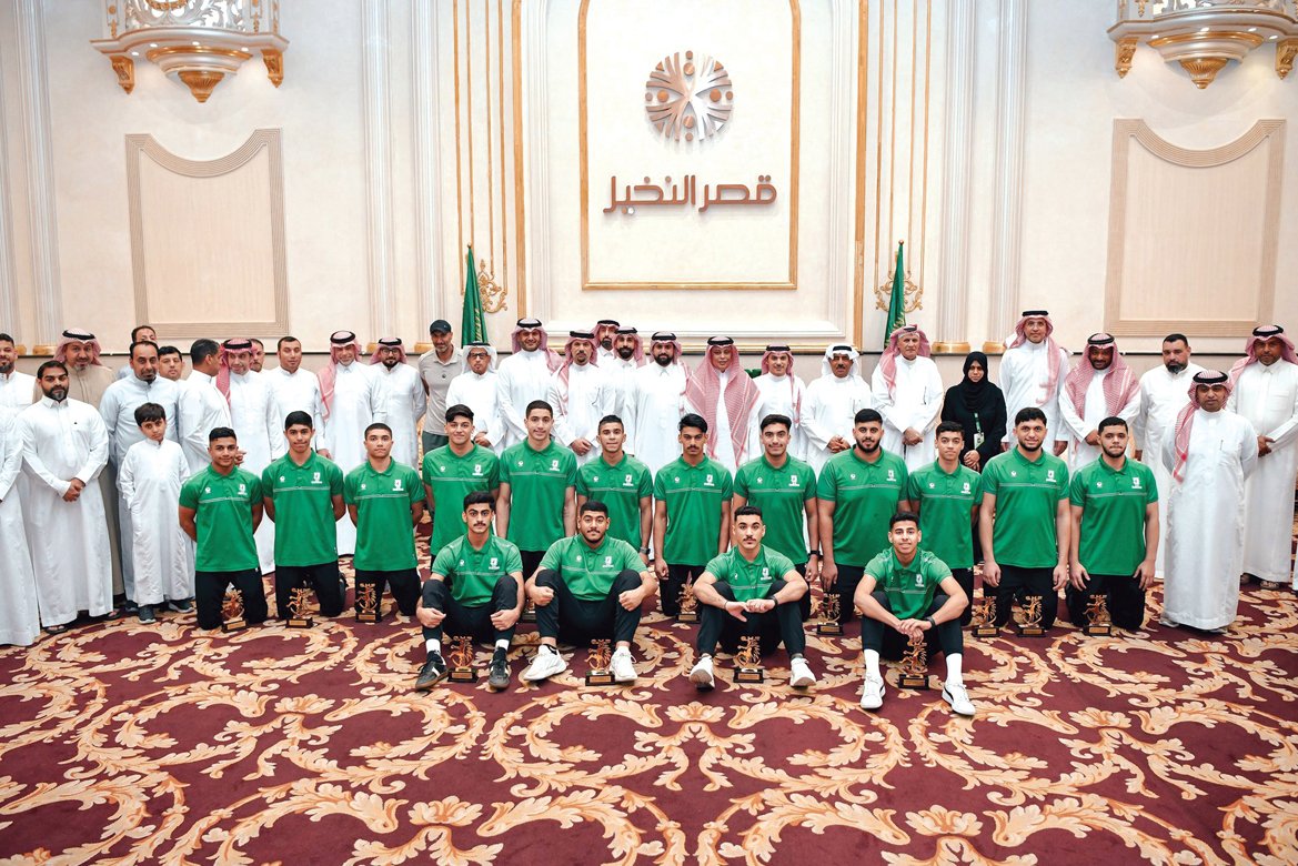 اتحاد اليد يكرم أبطال الذهبية «الآسيوية»

alriyadh.com/2160657

#جريدة_الرياض
<a href="/albasha67/">هاني الباشا</a>