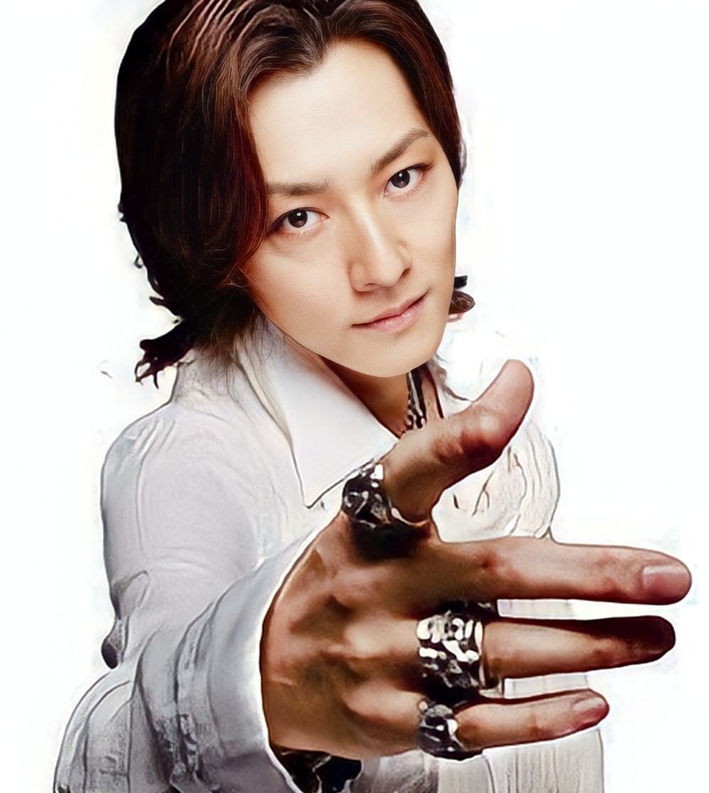 石井竜也デザインK-TI(シルバー) 激レア】石井竜也さんデザイン携帯電話 K-TI 石井竜也デザインK-TI