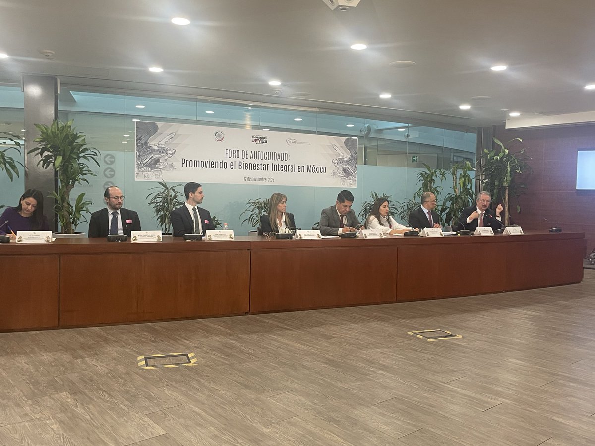 Gracias a <a href="/infoilar/">ILAR - Autocuidado Responsable</a> y al Sen. <a href="/EmmanuelReyesC/">Emmanuel Reyes</a> por abrir el diálogo en el Foro de Autocuidado 🙌

Hablar de autocuidado es hablar de futuro y de comunidades sanas.

¡Construyamos juntos una cultura de salud y bienestar para todas y todos! 💚🇲🇽

#Autocuidado #BienestarIntegral