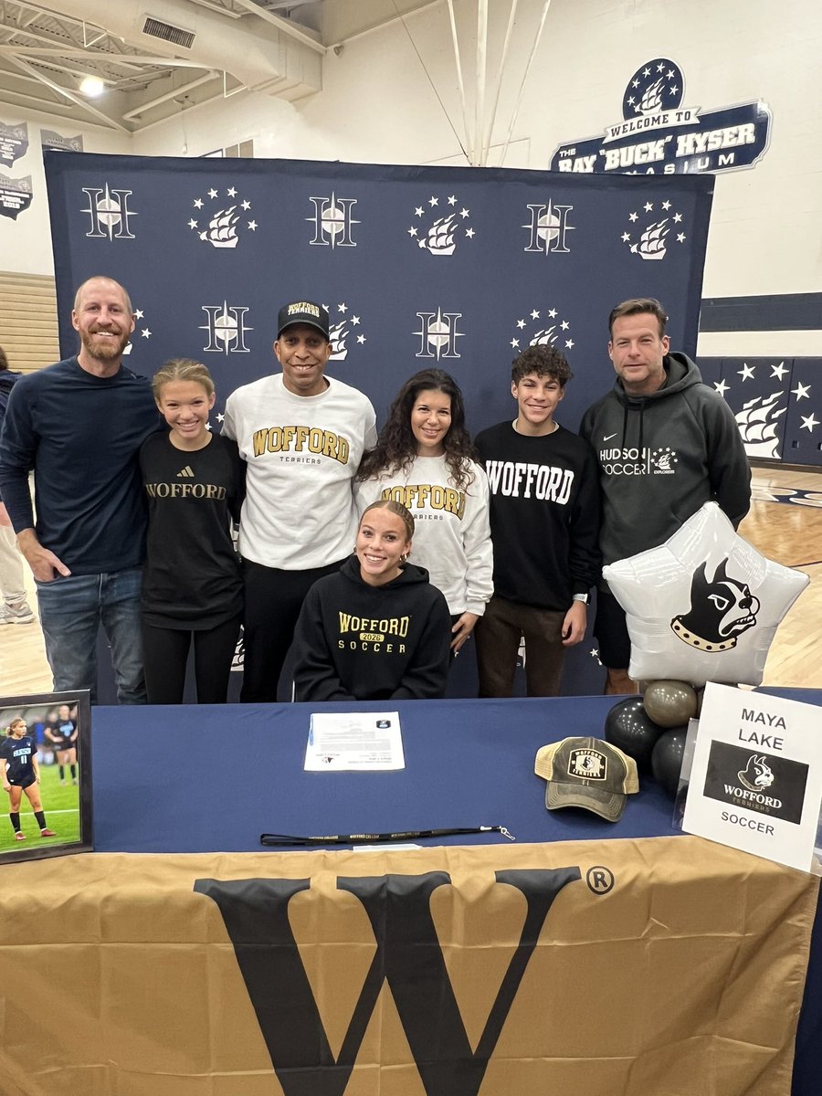HudsonOHSports's tweet photo. Maya Lake
Soccer
Wofford College
#ExplorerPride https://t.co/gmvaXG4qc5