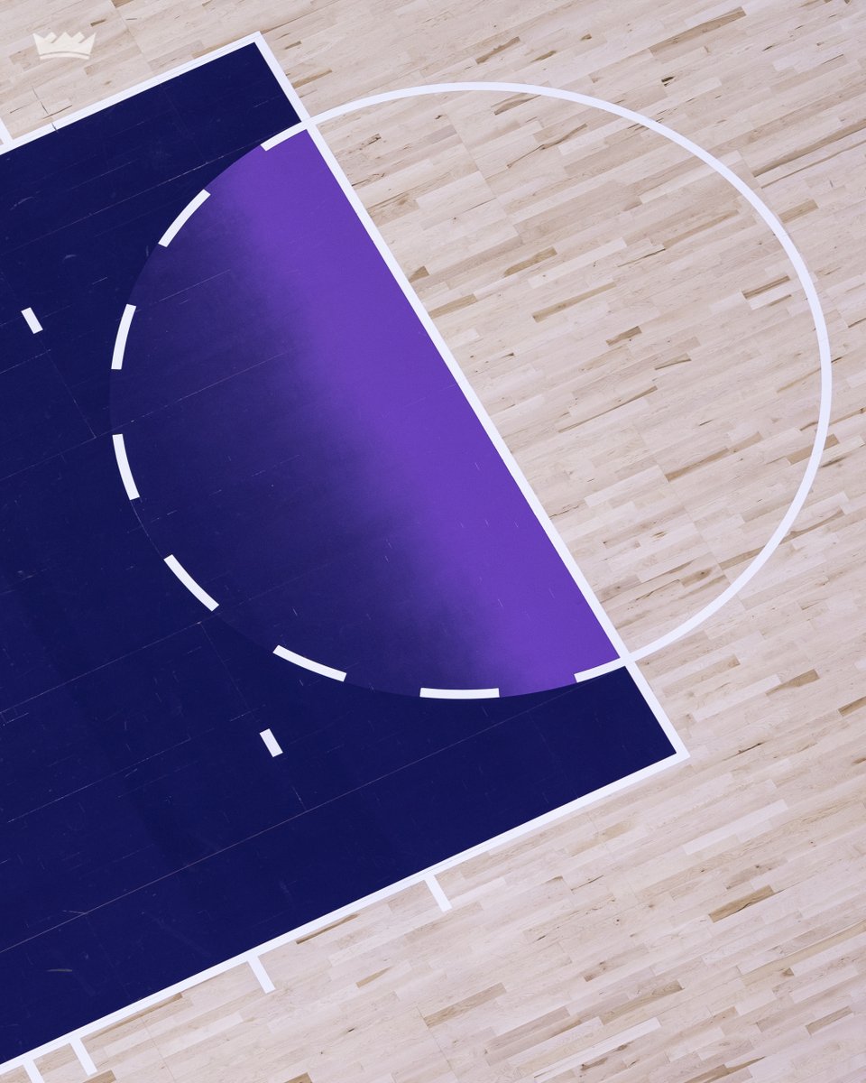 SacramentoKings's tweet image. court has to match the jerseys 🟣🔦