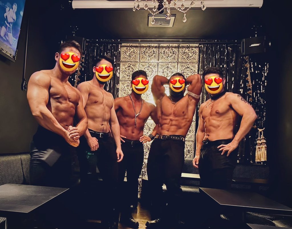 KENblacknude1's tweet photo. いよいよ明日&amp;明後日😍
BLACKNUDE周年パーティー🎉
4000円飲み放題🍾🍾
@clubblacknude @tetsu_blacknude @tsuyopon_BN @tun_d_nori @KotetuDaisuke @Nick_blacknude @Leo_blacknude @BN_daichi_2 @Rikuto_BN @BLACKNUDERIKIYA  @dexound2023 @blacknude_papa @shinichiroBNH @CPA4624 @HIDE_blacknude https://t.co/Wlmn633gQ9