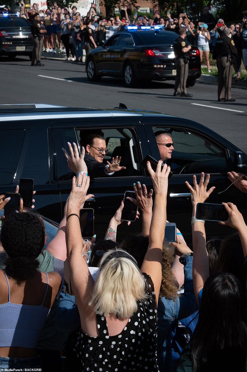 LilyLove3939's tweet image. You&apos;re joking right. Tell me you&apos;re joking.