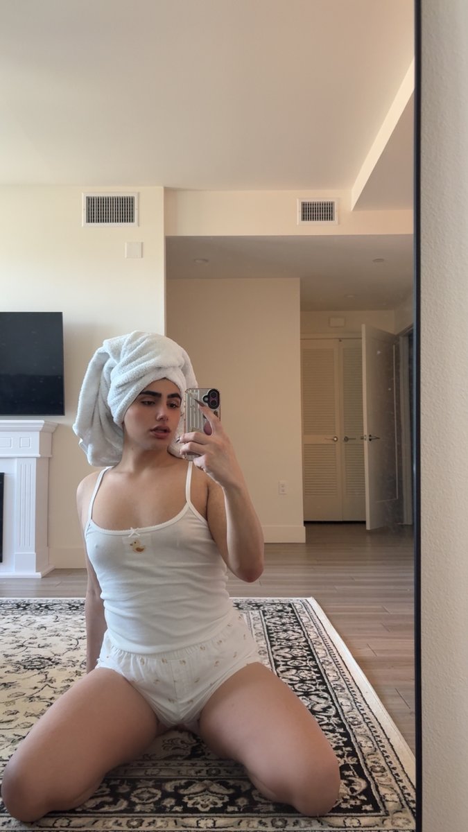 I take u home and told u for the first time that I have a girldick what wld u do 🤭

➡ allmyspicylinks.com/tgirlmona