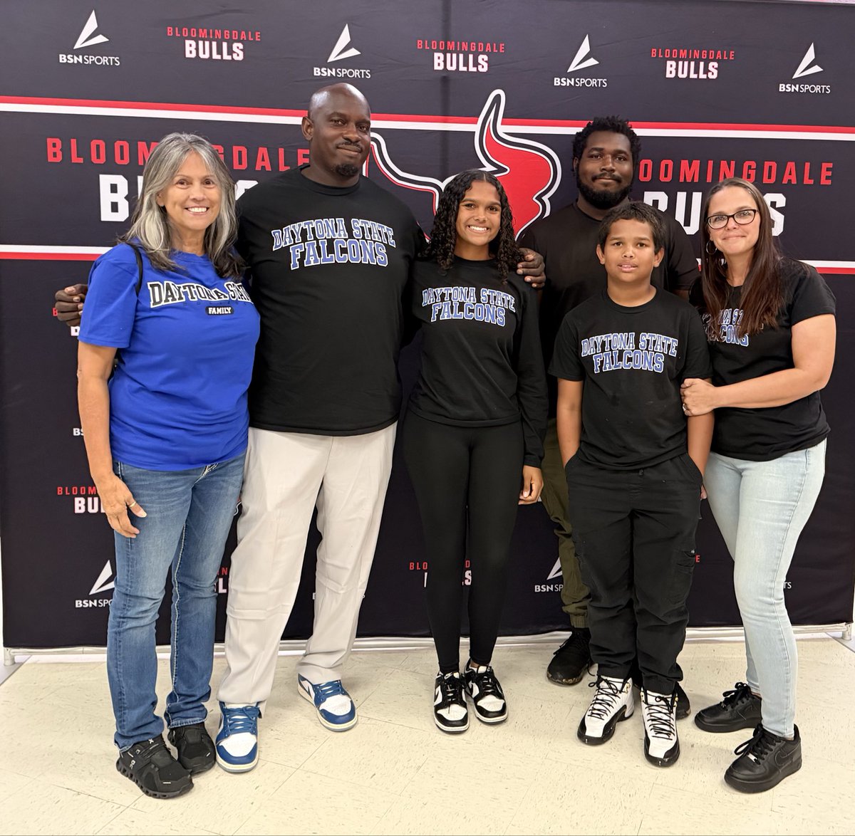 Olivia Anderson tweet media