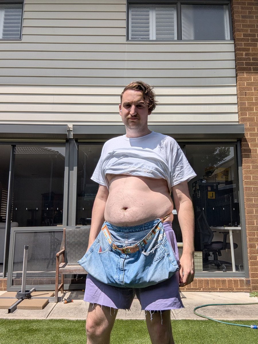 leprigain's tweet photo. Domesticated fatty https://t.co/LnWbwyegh2