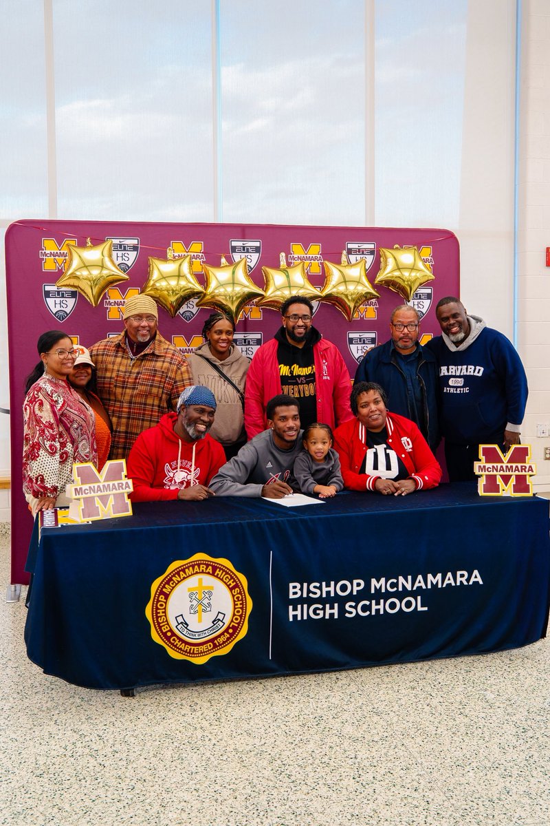 prince_a_moody's tweet image. Today was a good day to become a Hoosier!  Excited to begin my next step in my bball journey! Special thanks to Coach DeVries, @kjrelentless @IndianaMBB, My Uncle @RayBrew4, @TTOBasketball , @McNamaraHoops !     Psalms 37:23!  Hoo Hoo Hoo Hoosiers!