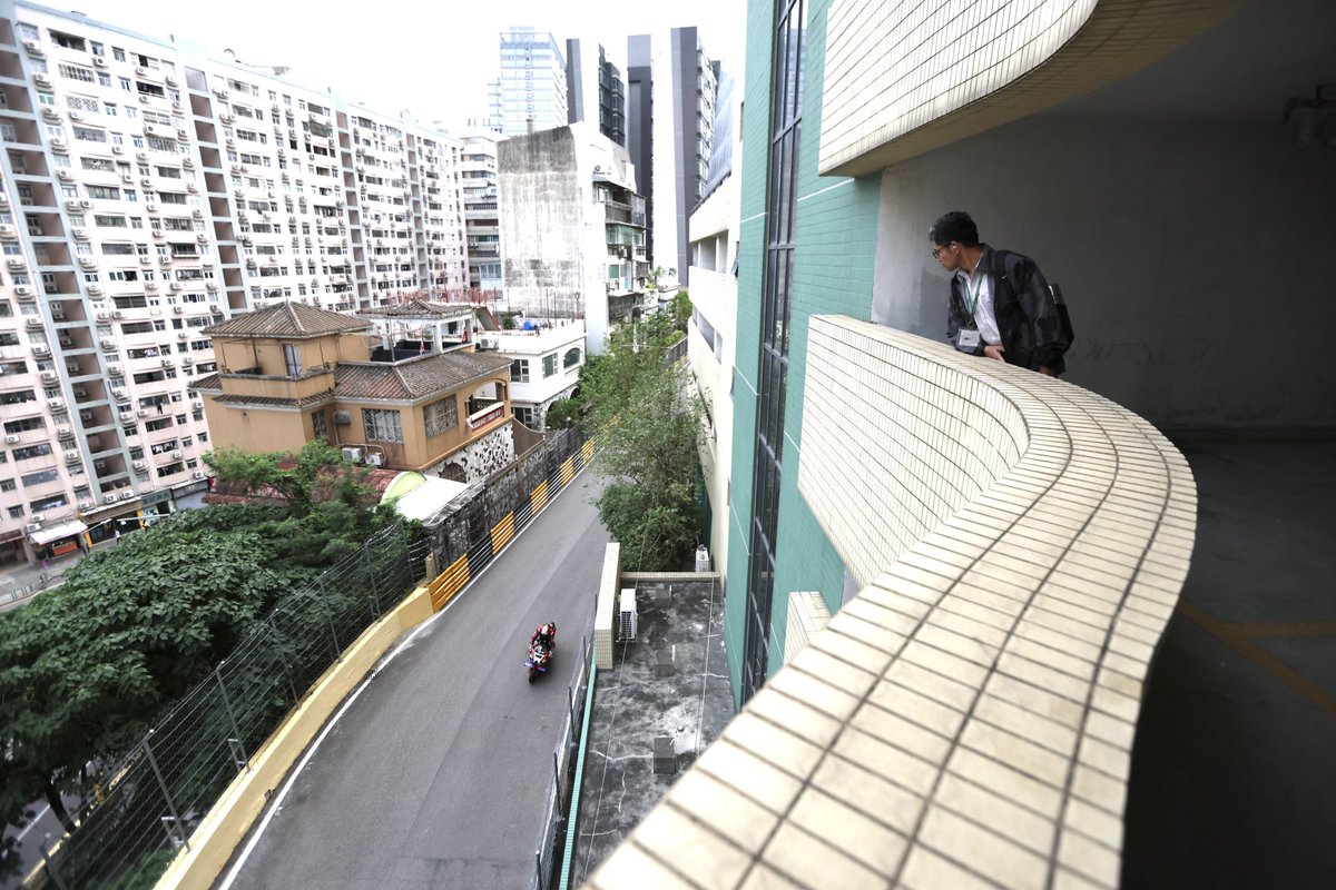 Stephen Davison tweet media