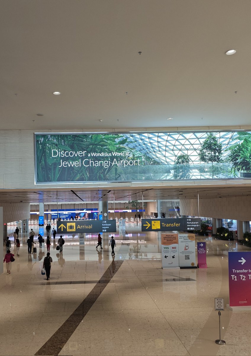 Tech_Tycoon's tweet image. #Singapore 

#BTC

Gonna collect all the remaining merch from #TOKEN2049