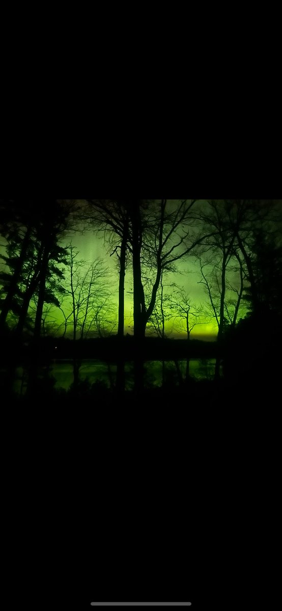 My niece sent me this pic, from Cable WI, taken tonight of the northern lights ⁦<a href="/RobDunsTV/">Rob Duns</a>⁩