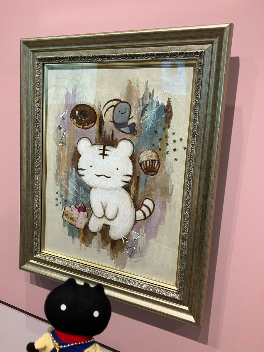 続き。 作者による絵画の展示もありました。 うさぎ先生のご両親…😭