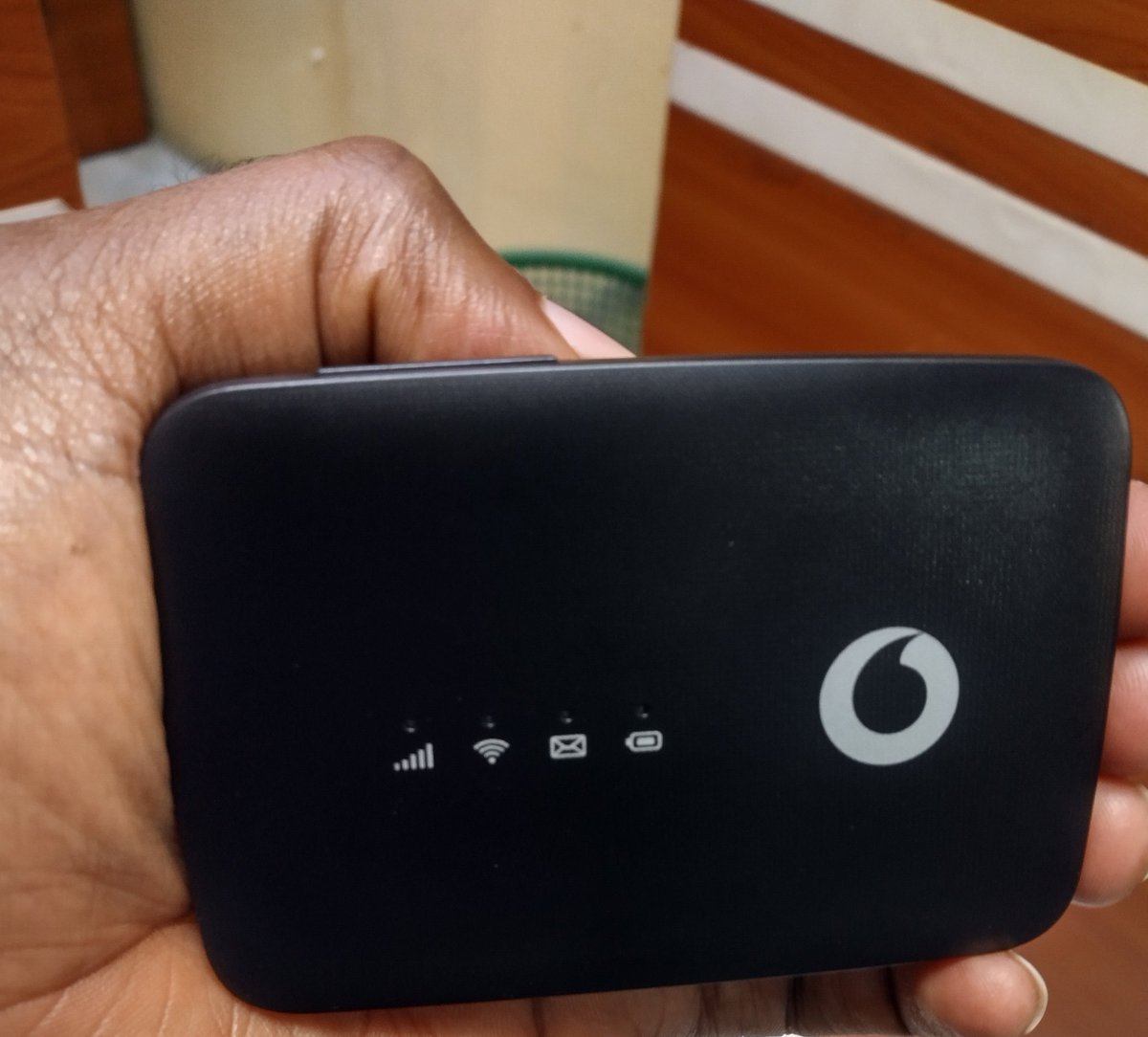 BlacDaady's tweet photo. "VODACOM NI ZAIDI YA MTANDAO"

Kwa shilingi 158k tu utajipatia Pocket MiFi na unlimited internet mwezi mzima. Kubwa zaidi mwezi utakaofuata utalipia 70k ya kifurushi cha unlimited.

FEATURES
➤High Speed Connectivity 
➤Portable 
➤Long Battery life 

WhatsApp or call: 0743303484 https://t.co/jYP4xV4JqB