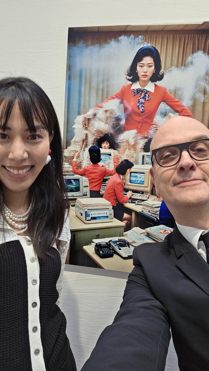 BorisEldagsen's tweet image. The AI scene is very strong at this year&apos;s digital sector  of #ParisPhoto! Wonderfiul to finally meet @emikusano and @niceaunties and #SebastienBorget at @artverseparis - and to see #mariamavropoulou and @kevinabosch again. Plus Georg Bak and @bygrida and @ganbrood (forgot to…