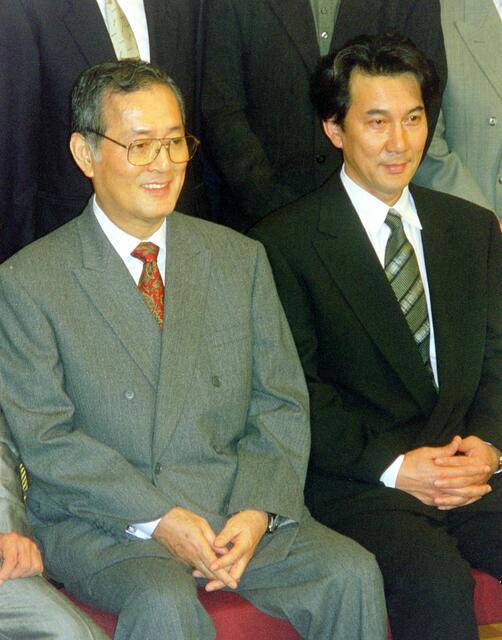 Rodinguste's tweet image. 才知道个有意思的事儿：
役所広司本名是橋本広司，大学毕业后在东京千代田区役所土木工事课工作，因为看了一场仲代达矢的舞台剧而投身表演事业，而且就去了仲代达矢主理的演员培训班“无名塾”，仲代达矢因为他在役所工作过，就给他取了艺名：役所広司，一直用到现在。