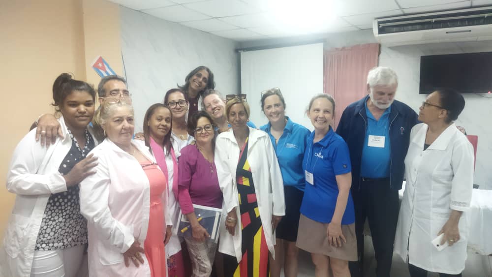 DirecSaludSsp's tweet photo. Desde el @HppssDoc 
José Martí de #SanctiSpíritusEnMarcha  con la presencia de especialistas americanos,recibimos conferencias sobre la atención a pacientes con  autismo y otras discapacidades. #CubaPorLaVida
@MINSAPCuba  @FranciscoF https://t.co/O2sIwLyKO8