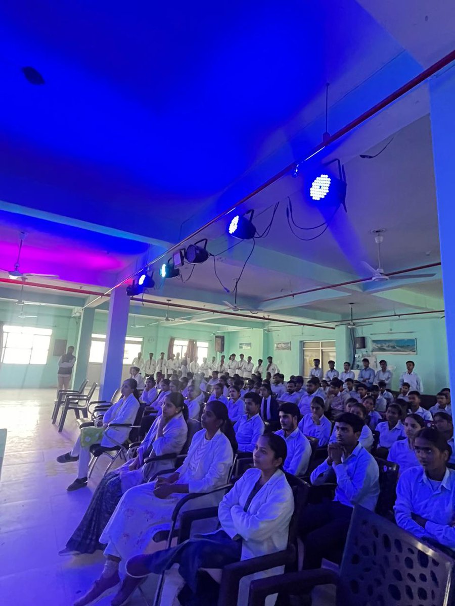 MaaDevi83419's tweet photo. At Maa Chandrika Devi Institute of Research Centre, BKT Lucknow, World Pneumonia Day was more than an event — it was a heartfelt effort by our students to educate, engage, and empower.

 #WorldPneumoniaDay2025 #HealthEducation #ParamedicalPride #MedicalResearchInstituteinLucknow https://t.co/S61ibPCY9v