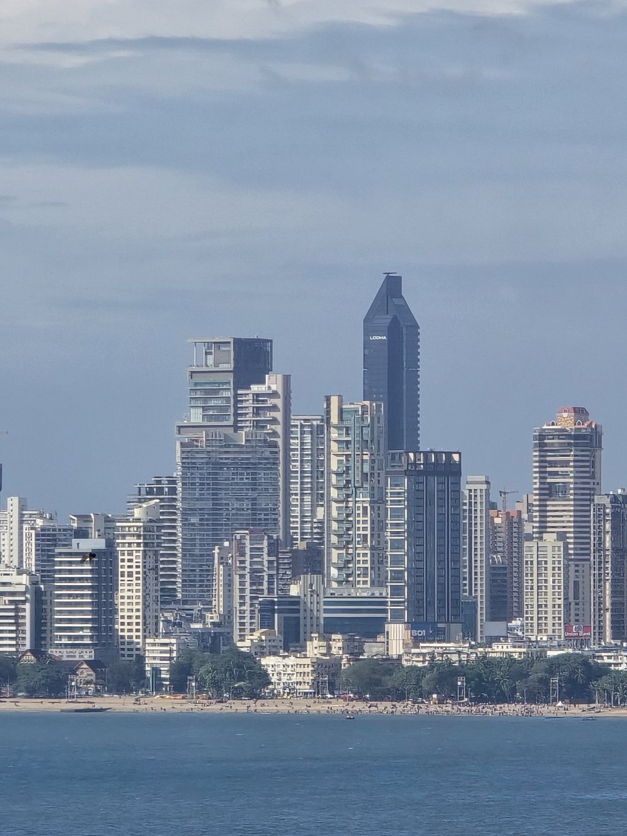 prithvi_realty's tweet photo. Some people buy homes.
Others buy an address.
The difference? 
About 3 zeroes and a sea view. 🌊
#LuxuryRealEstate #SeaViewLiving #MumbaiLuxury https://t.co/ZkG5QhPJWf