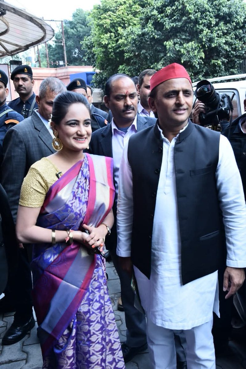 yadavsaurabh390's tweet image. निडर एवं निर्भीक पत्रकार @PragyaLive जी आपको जन्मदिन की हार्दिक शुभकामनाएं एवं बधाई।
@ultachasmauc