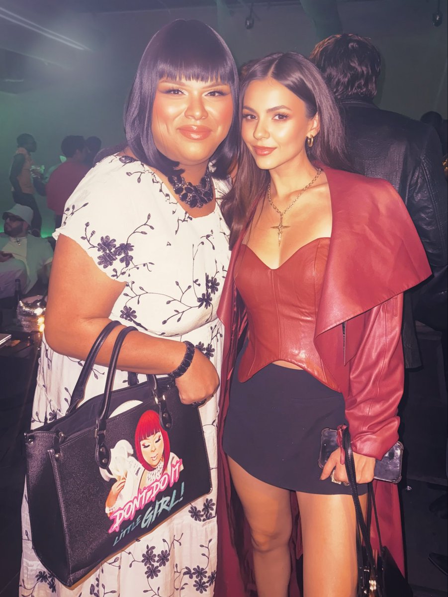 Make some noise for the D Oh Double L’s!! #VictoriaJustice