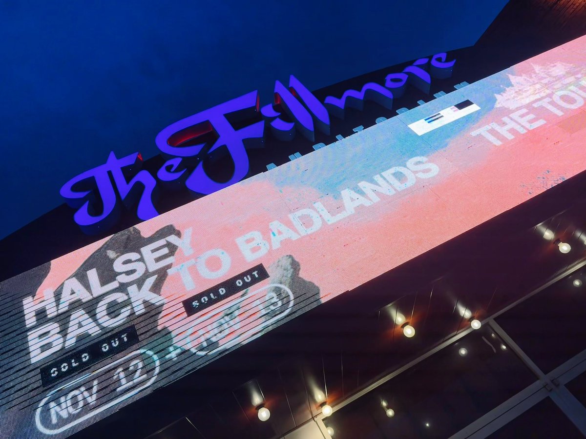 itsdbatc13's tweet photo. Going back to badlands tonight 🩵 @halsey #BackToBadlands https://t.co/DQGCgIPz1p