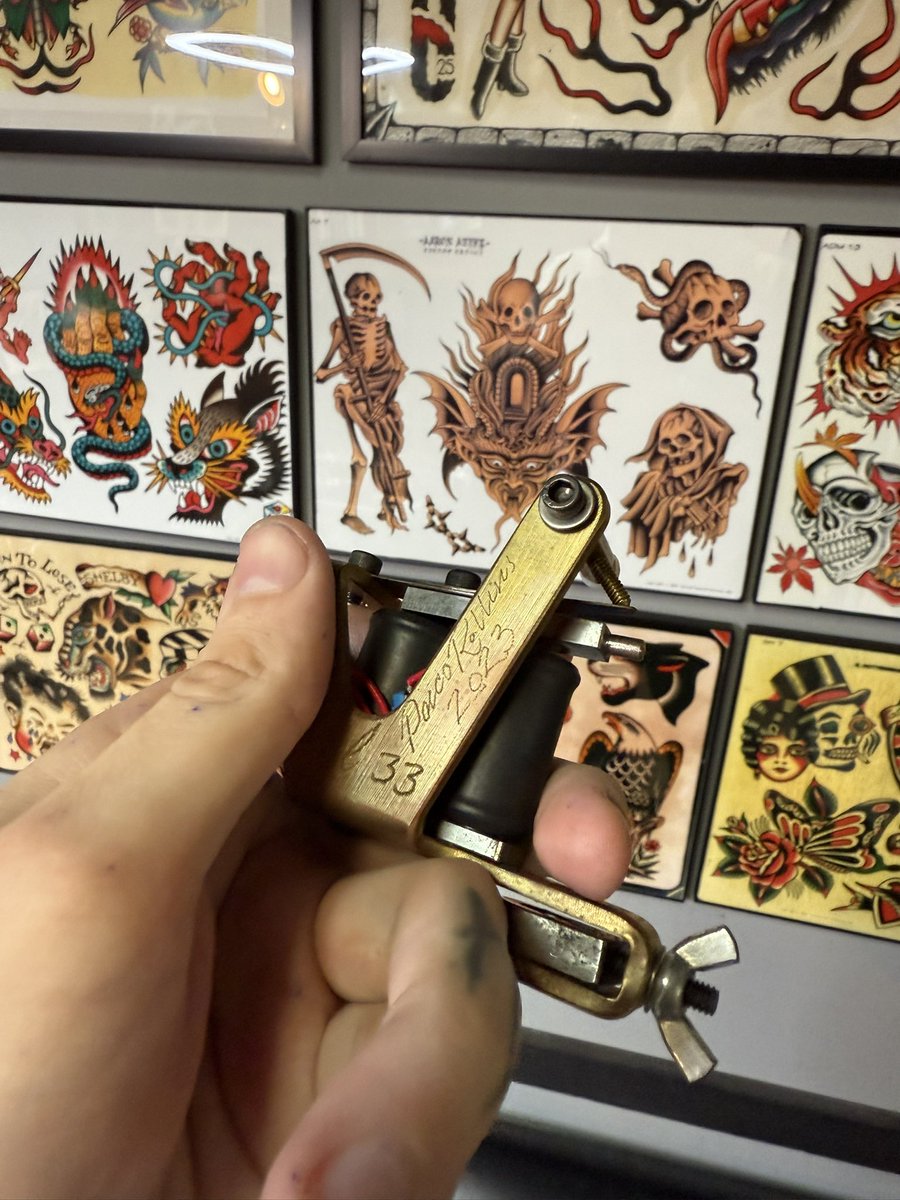 AndrewTattoo_'s tweet photo. They gifted me this sick ass paco machine, got to use it for the shading/color https://t.co/NVo8BII5EB