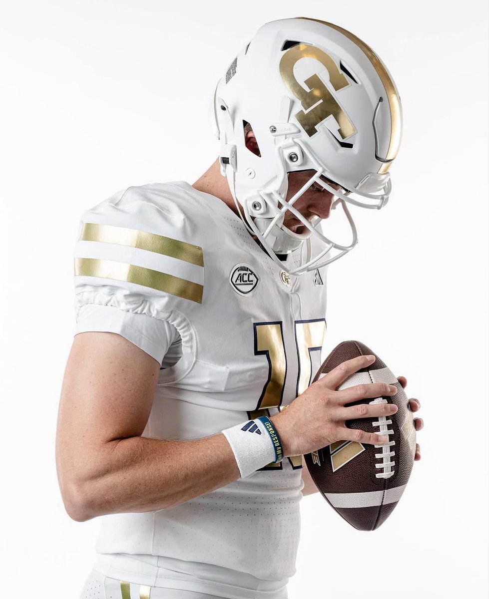 King_Szn10's tweet image. Per @PFF_College 

Haynes King is the ONLY QB in CFB to have ZERO turnover worthy throws.

Crown him.
#HaynesforHeisman