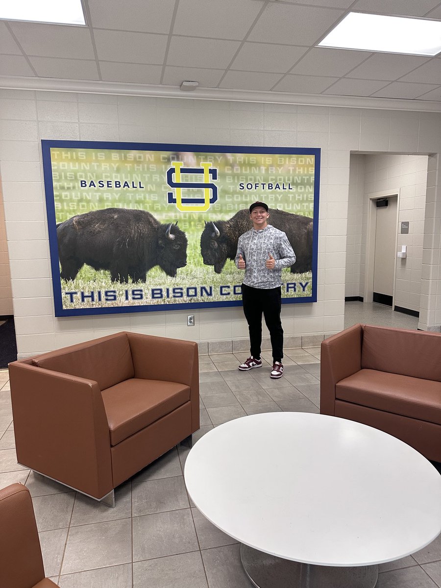 TannerHall2026's tweet photo. Thank you coach @Jjeanes24 for inviting me out to Southern Union to put some work in and showing me around the campus, had an amazing time. Absolutely beautiful campus and facilities! @Bison_BSB https://t.co/6aIB7GT9xk