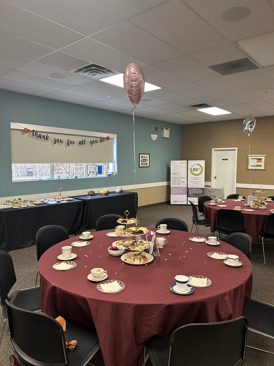 aarcrecovery's tweet image. This weekend, we celebrated our Alumni Appreciation Afternoon Tea ☕💛

A heartfelt thank-you to the parents, graduates &amp;amp; volunteers who continue to give back to the AARC community. Your support offers hope and connection to families walking the path of recovery. 💛

#AARC