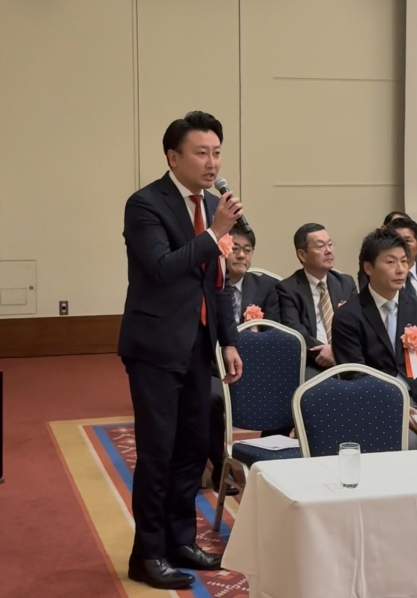 札幌グランドホテルで開催された北海道医師会設立78周年記念式典にお招き頂き出席して参りました。
北海道医師会表彰・北海道知事表彰を受けられた皆様、おめでとうございます！