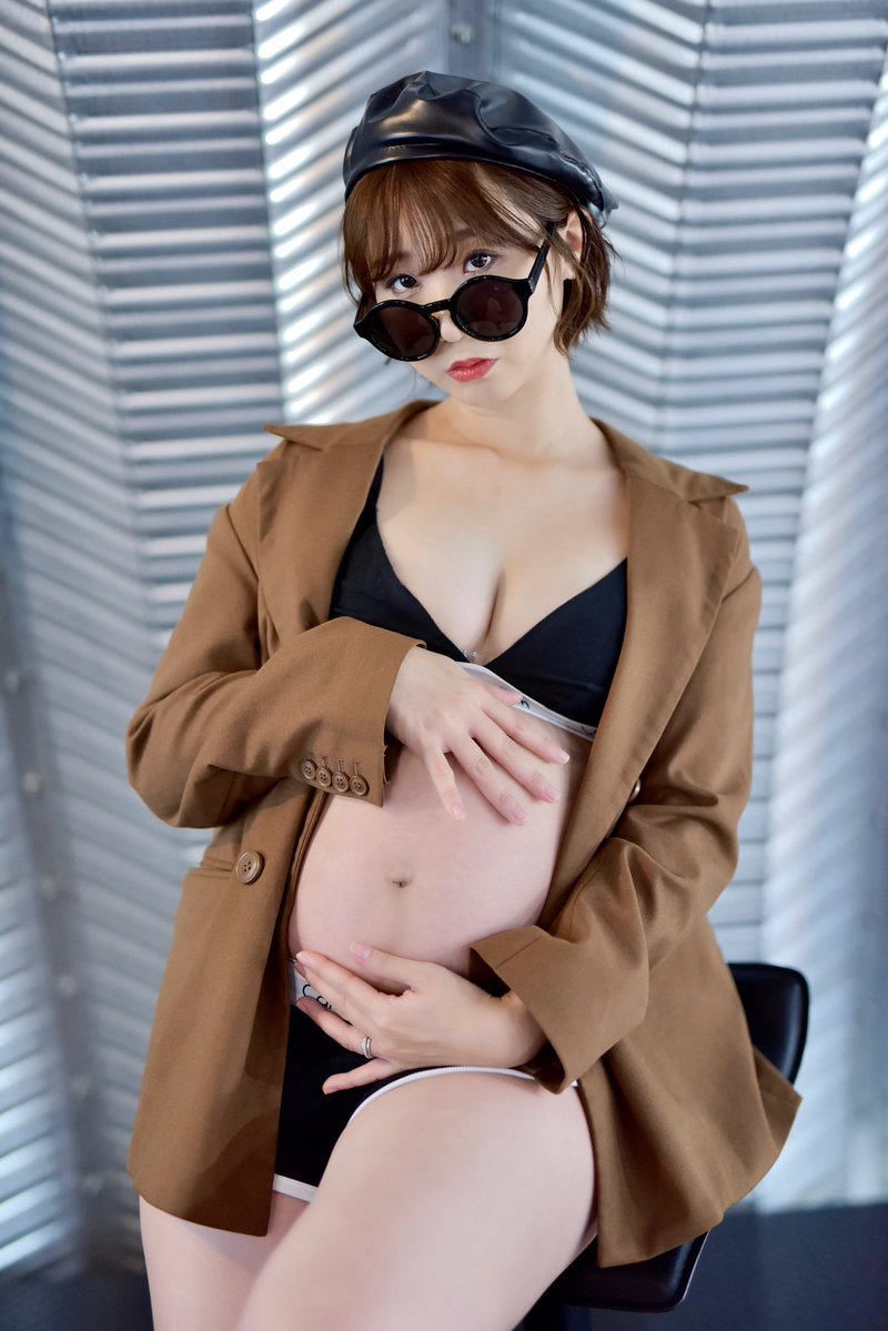 m_m_m_photo08's tweet image. my baby...👶🕶
#マタニティフォト
#妊娠9ヶ月

📸 @mizu_mizu1969
