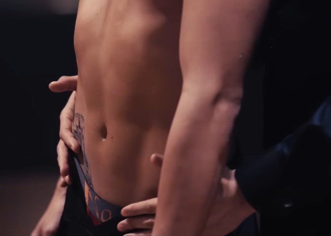 Abençoado seja o cameraman que capturou esse frame e a todas as pessoas que colocaram o dia inteiro hj na minha tml
