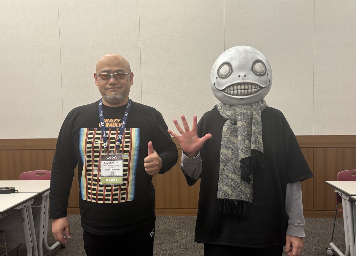 CLOVERS_en's tweet image. Good morning!
Getting ready for the session.
The talk starts at 10:00! 🎤
#GSTAR2025 #YOKOTARO #HidekiKamiya