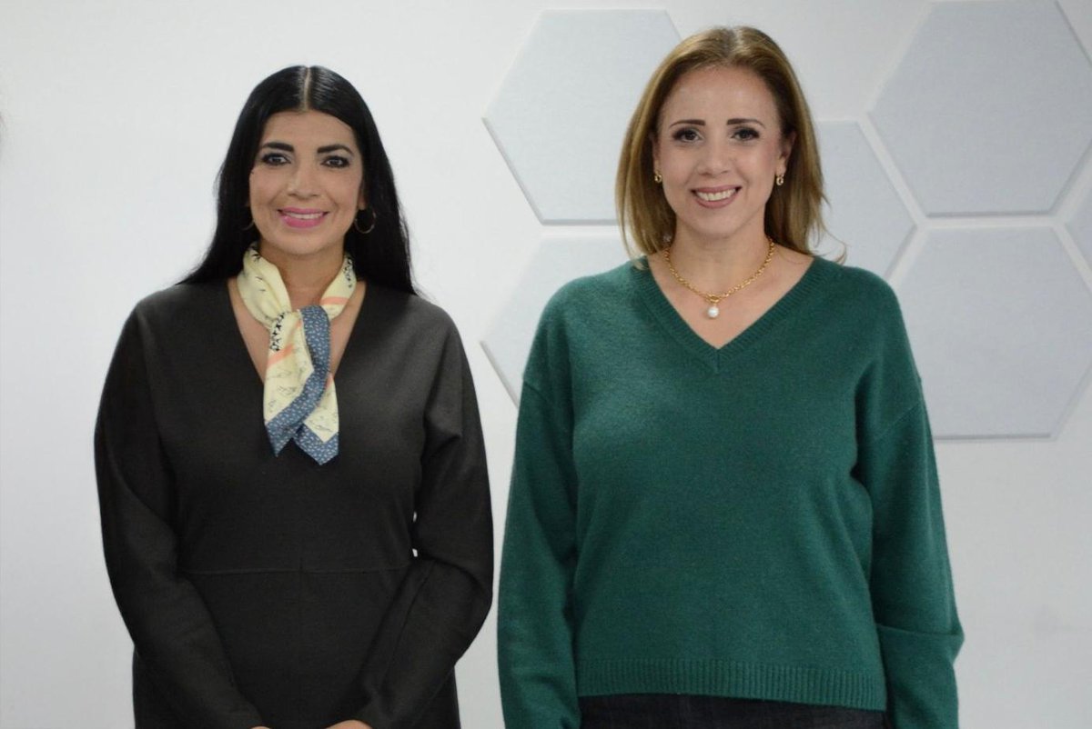 Te envío un afectuoso abrazo por tu cumpleaños, querida <a href="/LiliMorones/">Lili Morones</a>.

Mis mejores deseos para ti en este día especial. Gracias por el gran compromiso y labor que realizas como directora del #CJMTlaquepaque.