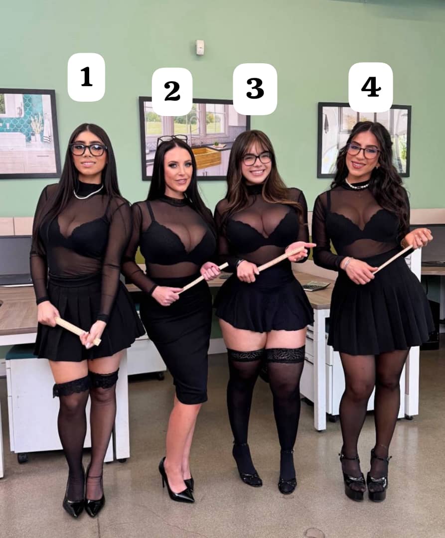 msmaryamah_'s tweet image. Choose your new secretary 😍🫢🙈