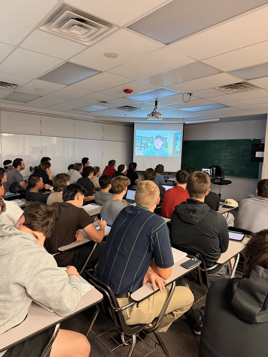 Today is Growth Wednesday and we were honored to have the great Sean Casey (<a href="/TheMayorsOffice/">Sean Casey</a>) join us via Zoom to talk about the mental side of the game. Little things like this enhances our student-athlete experience…details matter. Appreciate you, Case! 🐴
<a href="/HCBroncoBSB/">Hastings Baseball</a>