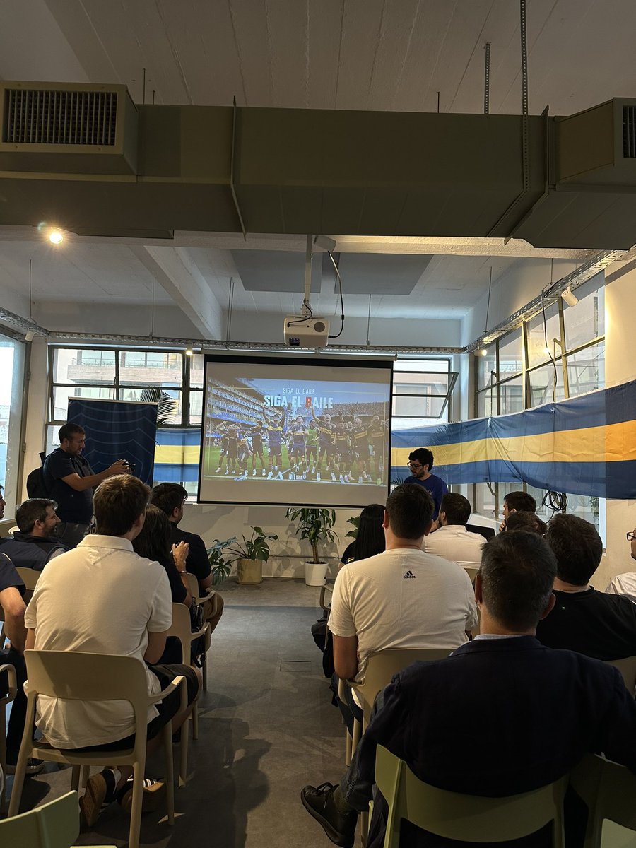 Hoy, más de 70 socios/as de Boca nos juntamos para ver avances de los proyectos que trabajamos desde Boca Profesional. Con solo 3 meses de vida, ya tenemos 4 proyectos en marcha y cientos de socios que participan del espacio. Seguimos trabajando para un Boca más profesional.