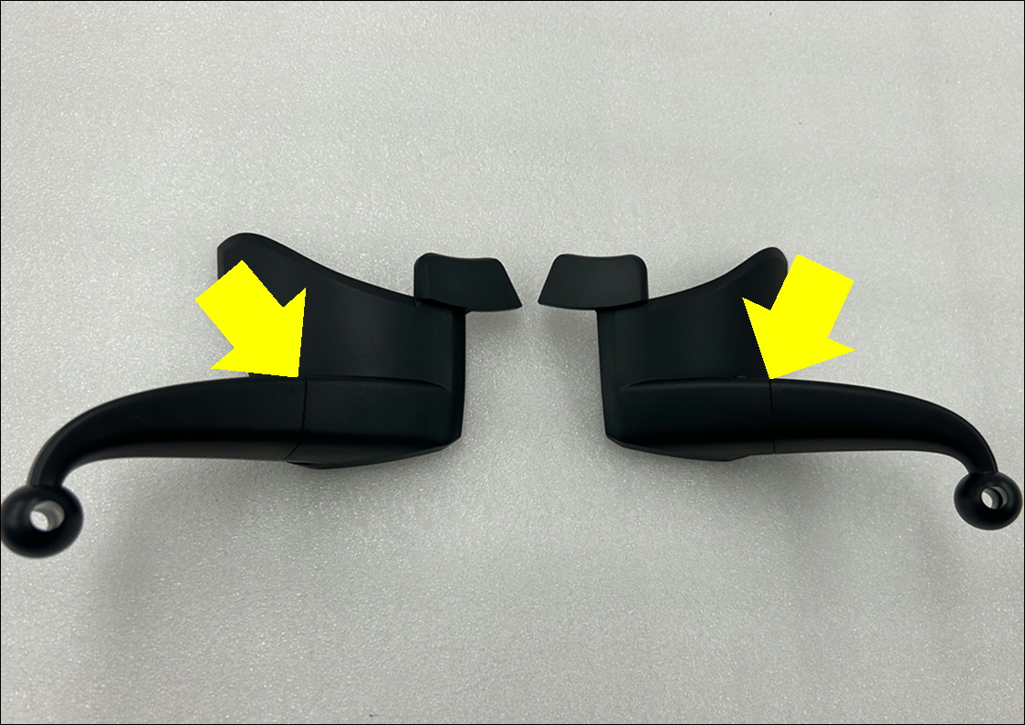 evedesign_swift's tweet image. スイフト専用モバイルホルダー「リムロック」にて
矢印部分からアームが外れる症例が数件発生しました。
もし、同様の症状がありましたら大至急新品交換させて頂きますので、大変お手数ですがDMにてご連絡ください。宜しくお願い致します。
イブ コーポレーション（株）　冨田 忠男