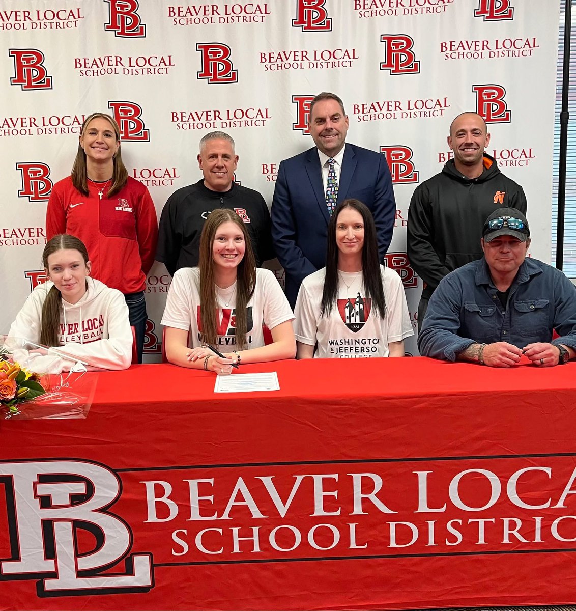 Beaver_Local's tweet image. Congratulations to Senior Eva McKnight on signing to continue her academic and volleyball career at Division III Washington and Jefferson. Congrats Eva!