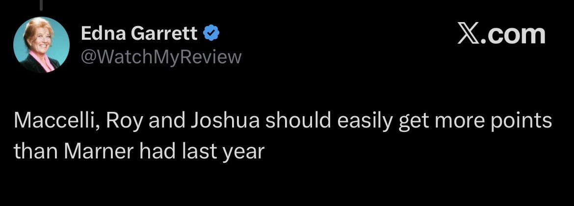 x - sar🍁 tweet media