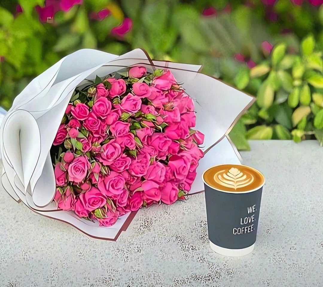 co___14's tweet photo. أعشق الاحترام و التقدير، و لا احب تجاوز الحدود..أحب الحرية  لكن لها عندي حدود،طيبتي مع الكل ليست غباءً،بل تربيةٌ و اصول.. و عزة النفس ليست لساناً و لا طبعاً متكبراً، عزة النفس أن تبتعد عن كل من يقلل من قيمتك..🫰🏻
،
،
،
،
،
،

🌸🌸🌸🌸🌸

#حقيقه_اكتبها✍🏻
#غردت_حلاكم✍🏻 
🌸🌸🌸🌸🌸 https://t.co/cfxZVXg5cR
