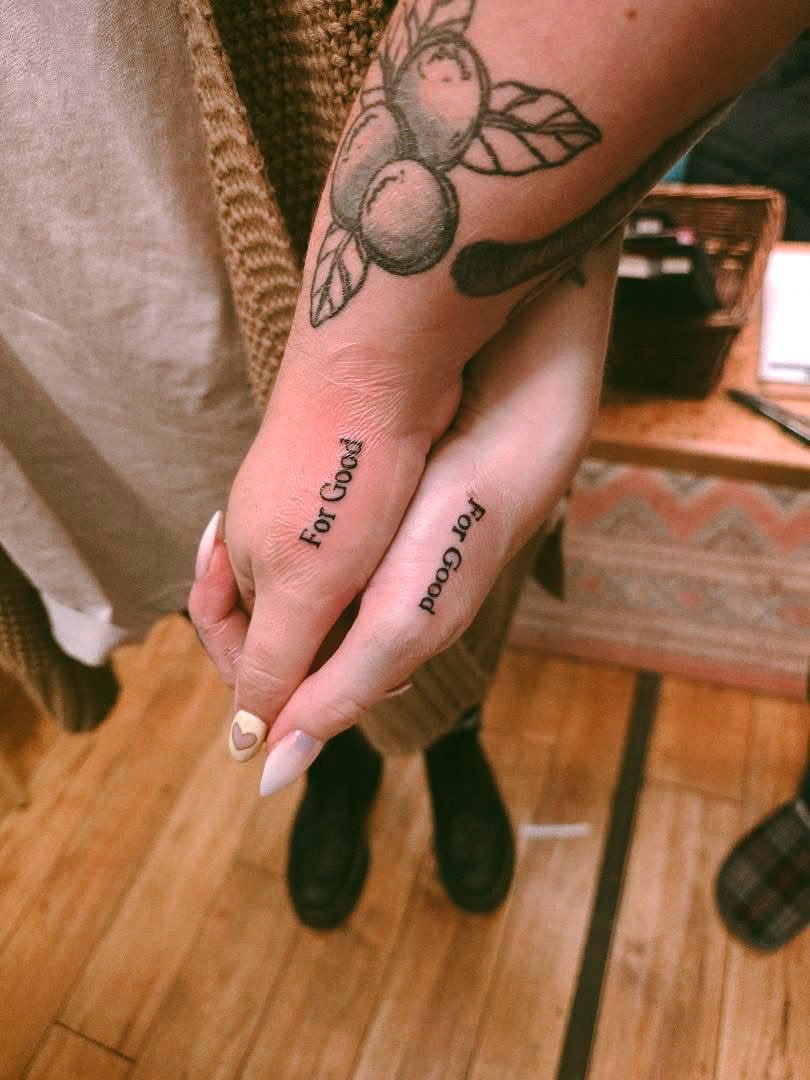 gwskris10's tweet photo. bestie and i got our wicked / friendship tattoo today 😭🩷💚
 @blacksheepmolly https://t.co/k7GZDVexEk