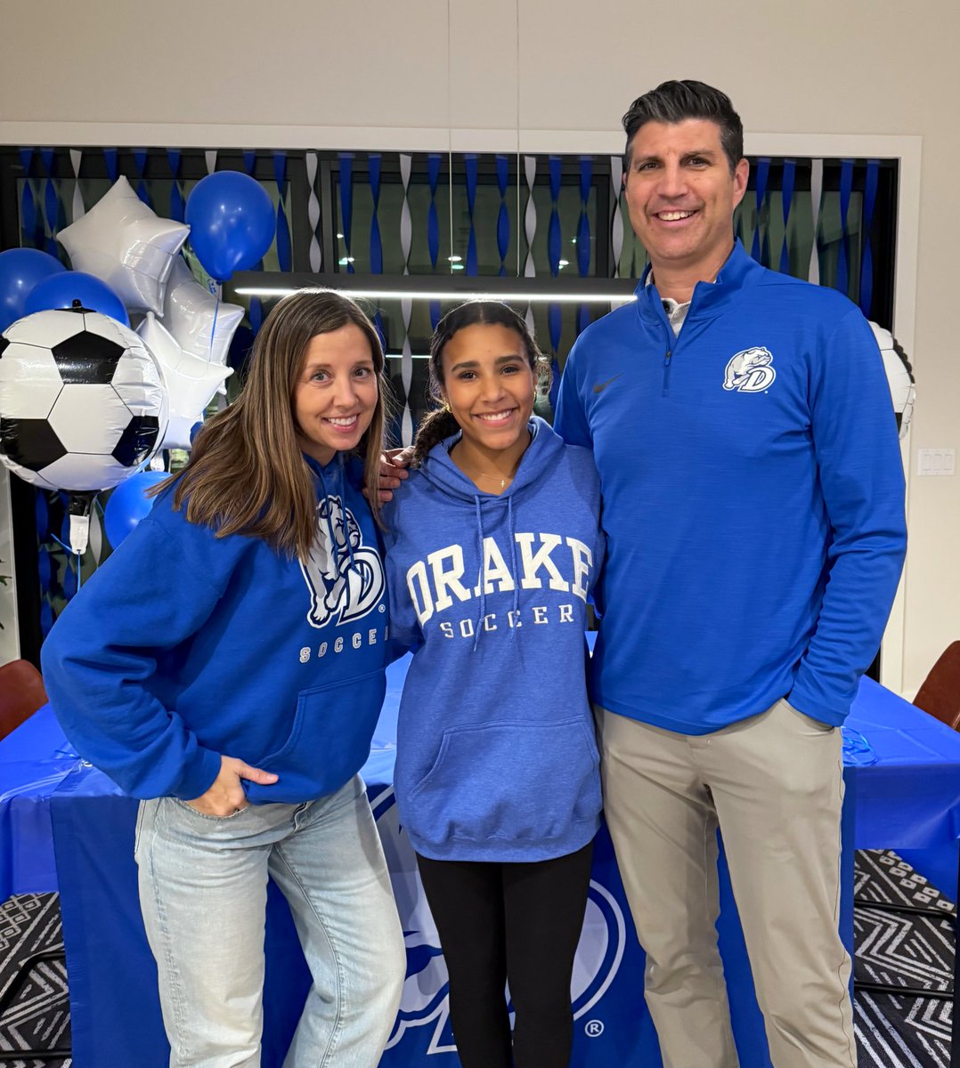 Drake Women's Soccer tweet media
