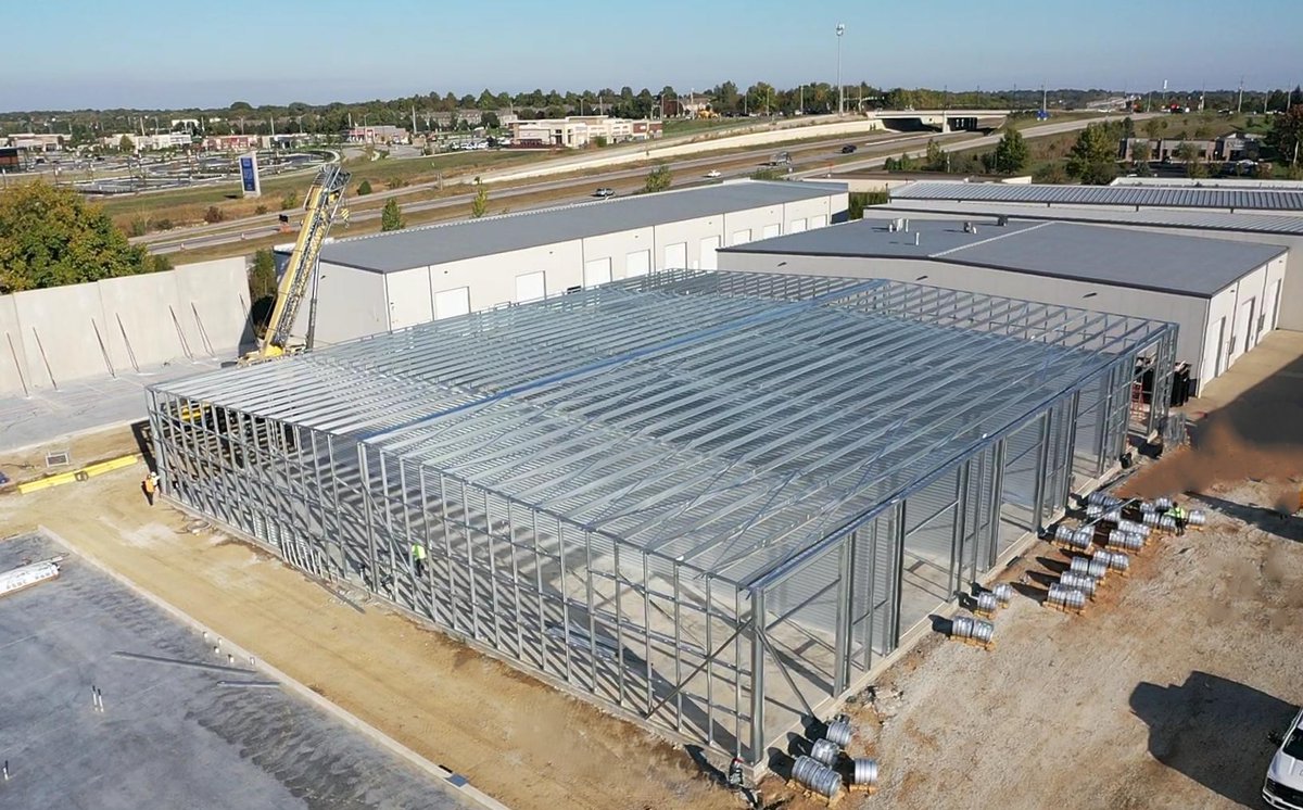 ForgeBuildingC1's tweet image. Forging ahead in Kansas on this impressive 6-building storage condo facility spanning over 63,000 sf and offering around 40 units.  Forge engineered the steel structure for this project and integrated concrete tilt-up walls to seamlessly match the existing phase. Let’s chat!