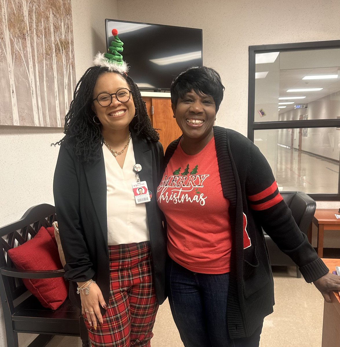 It is beginning to look a lot like… #SecretSpiritWeek! 🎄✨
We jumped into the holiday spirit a little early this year at <a href="/Cypresswood_ES/">Cypresswood Elementary Aldine ISD</a> — sweaters, smiles, and all!

We will finish out the week merry and bright! ❤️🐺🖤 <a href="/RayMondragon/">Ray A. Mondragon</a> <a href="/soniacruso/">Sonia Cruz Soto</a>