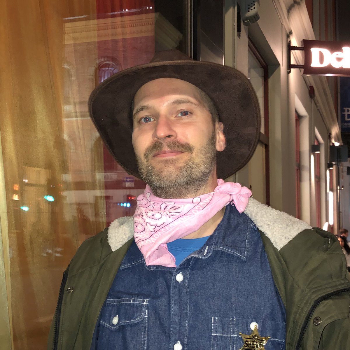 andy_samuelson's tweet image. me + my favorite movie