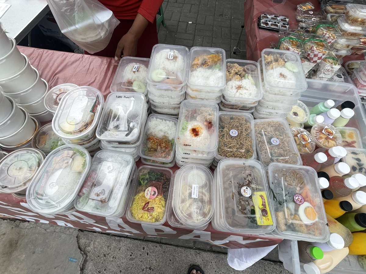 enak nii sarapn serba 10 ribu di jembatan 2 narogong