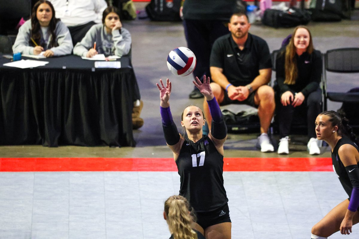 Class AA #1 Oak Glen defeats #4 James Monroe 3-1.