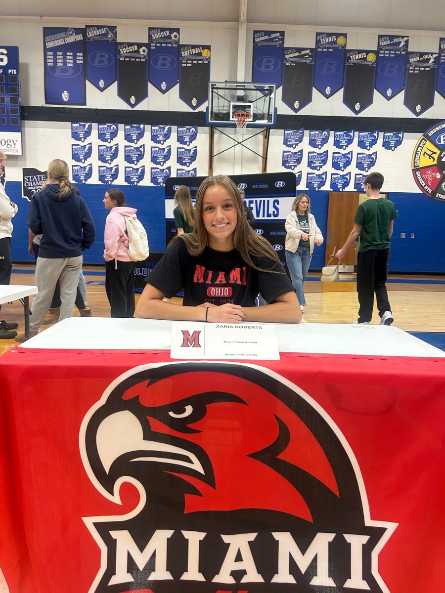 ZRoberts2026's tweet image. Happy signing day!!! 🙌🙌
@BHSGoBigBlue #trackandfield #RiseUpRedHawks #longjump